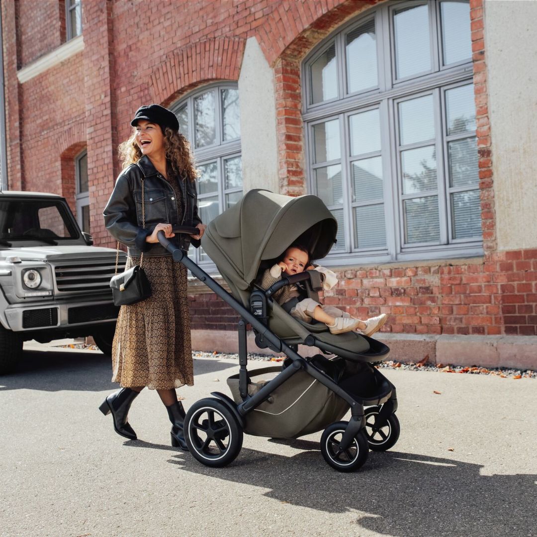 Britax Smile 5Z Urban Olive + Baby-Safe Core -paketti