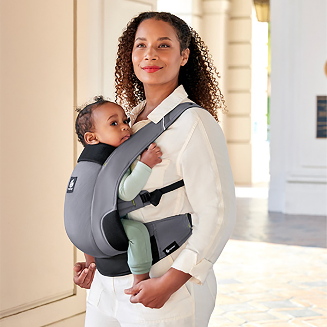 Ergobaby vauvan kantokoppa Away Graphite Grey (grafiitinharmaa)