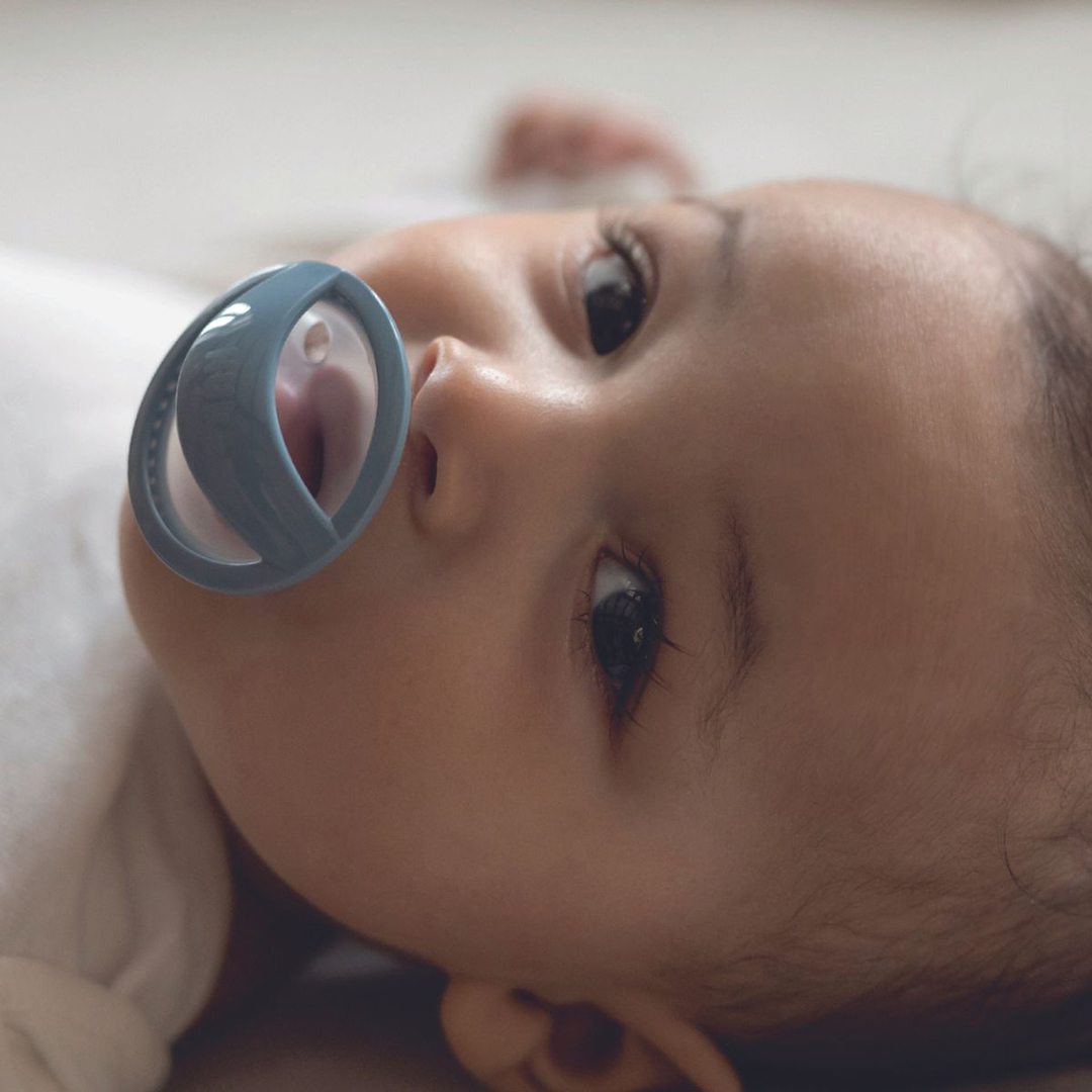 NUK tutti Mommyfeel silikoni harmaa 0-9 m