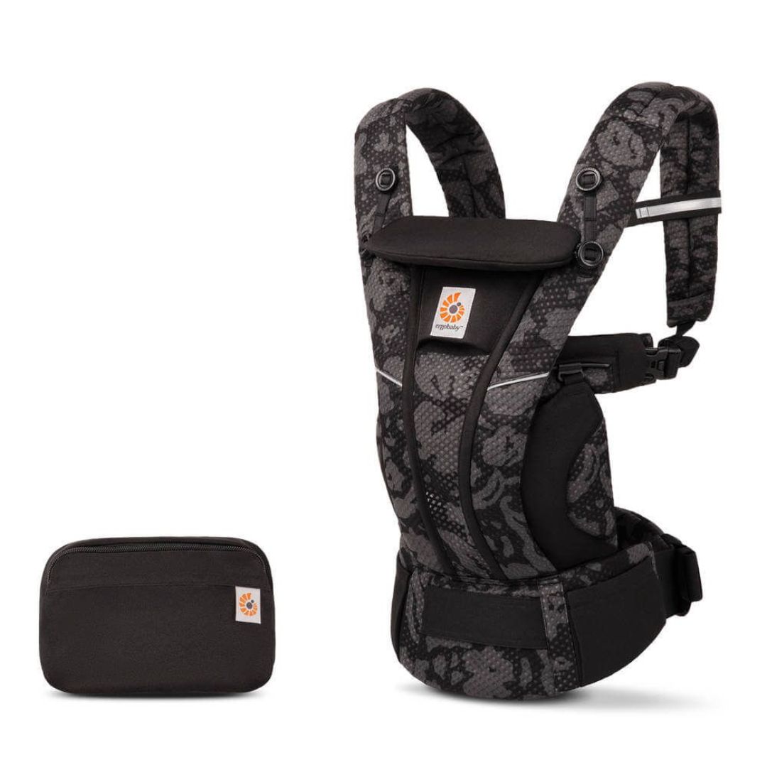 Ergobaby kantokoppa Omni Breeze Onyx Blooms Onyx Blooms