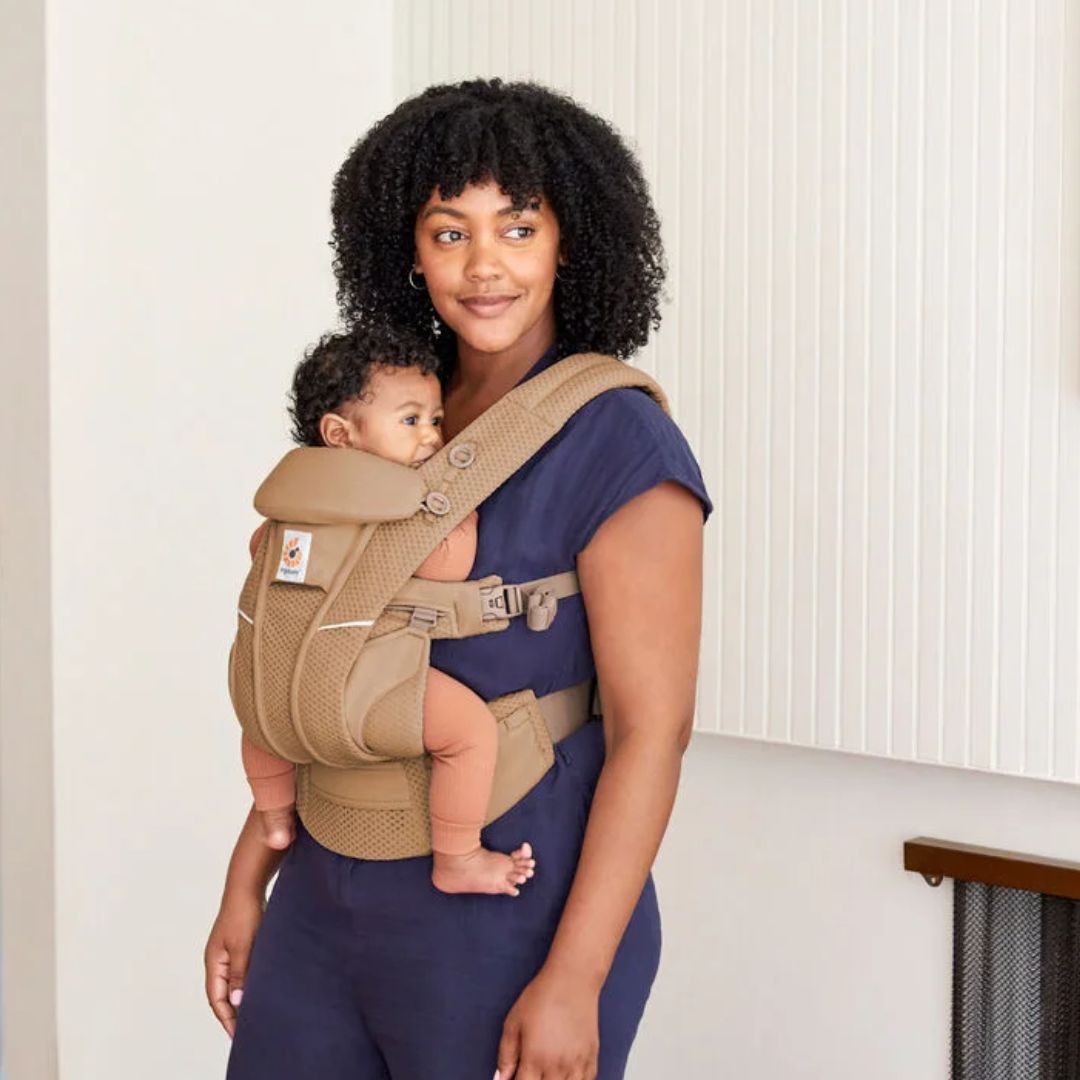 Ergobaby vauvan kantokoppa Omni Breeze Camel Ruskea