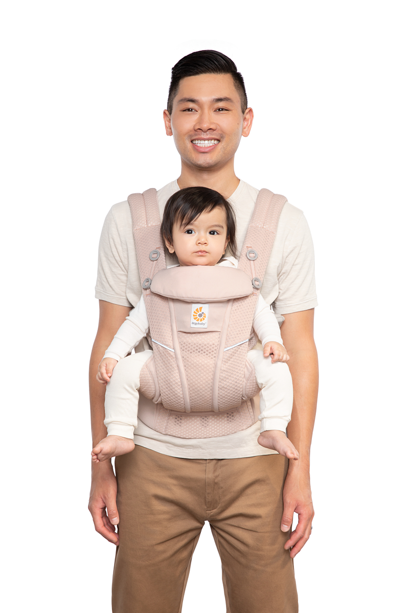 Ergobaby vauvan kantokoppa Omni Breeze vaaleanpunainen kvartsi
