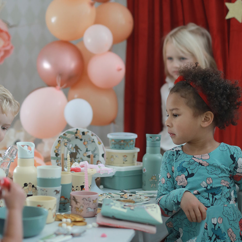 Right Start Pippi Circus keräilykupit 4-pakkaus