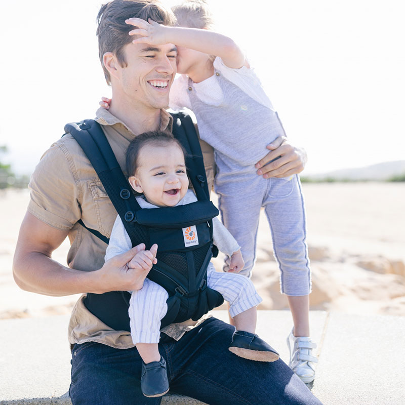 Ergobaby Omni 360 vauvan kantokoppa harmaa